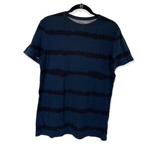 Men's Navy T-shirt
